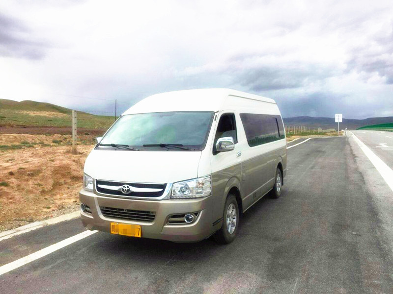 廈門(mén)租車(chē)應(yīng)該怎么租，中巴車(chē)大巴車(chē)租賃